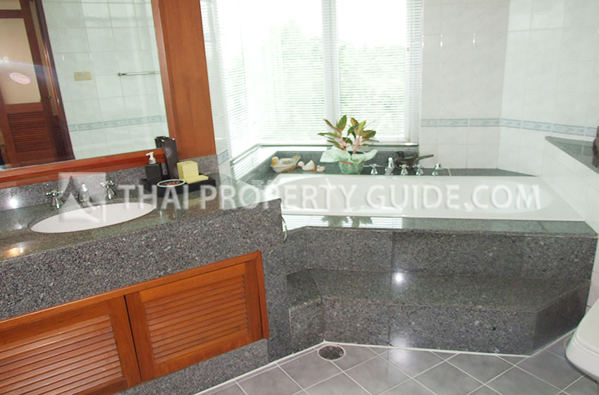 Apartment in Sathorn 